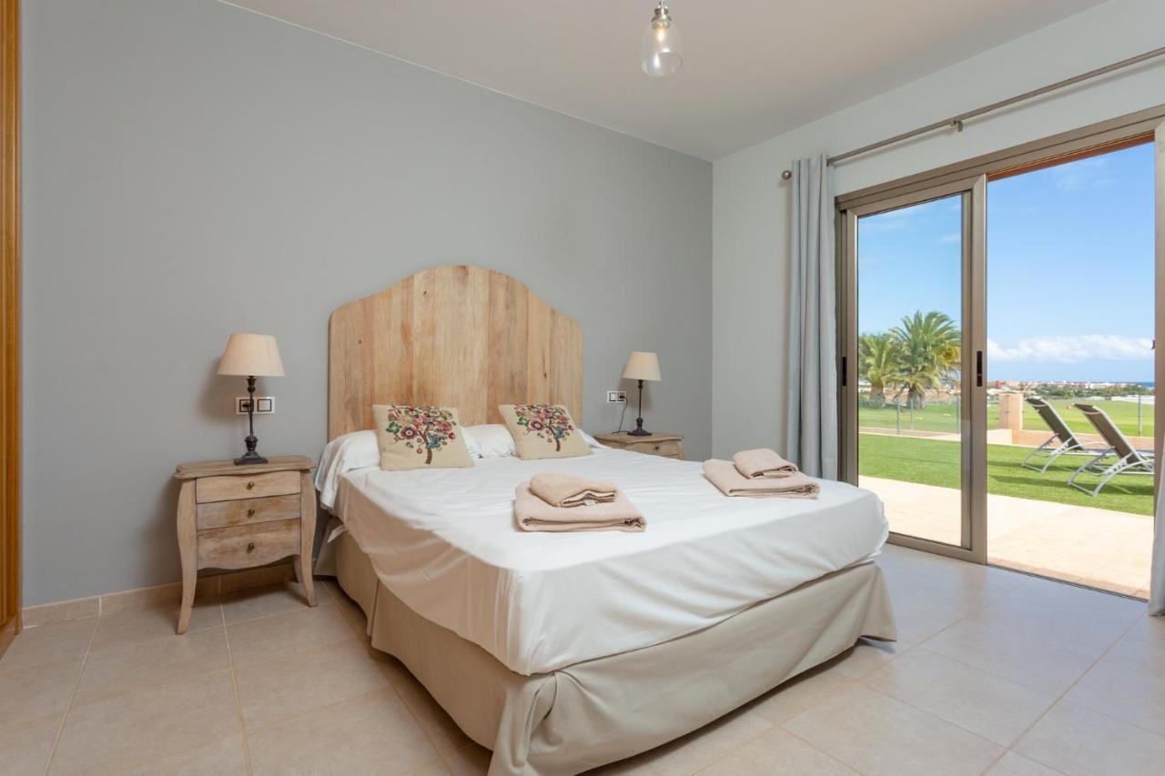 Villa Oceano Antigua  Exteriör bild
