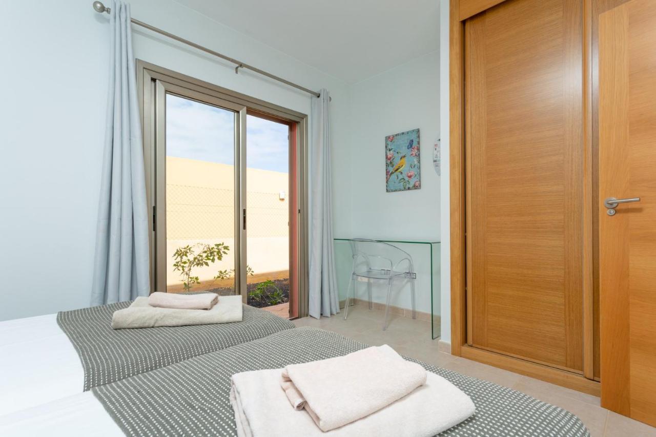 Villa Oceano Antigua  Exteriör bild